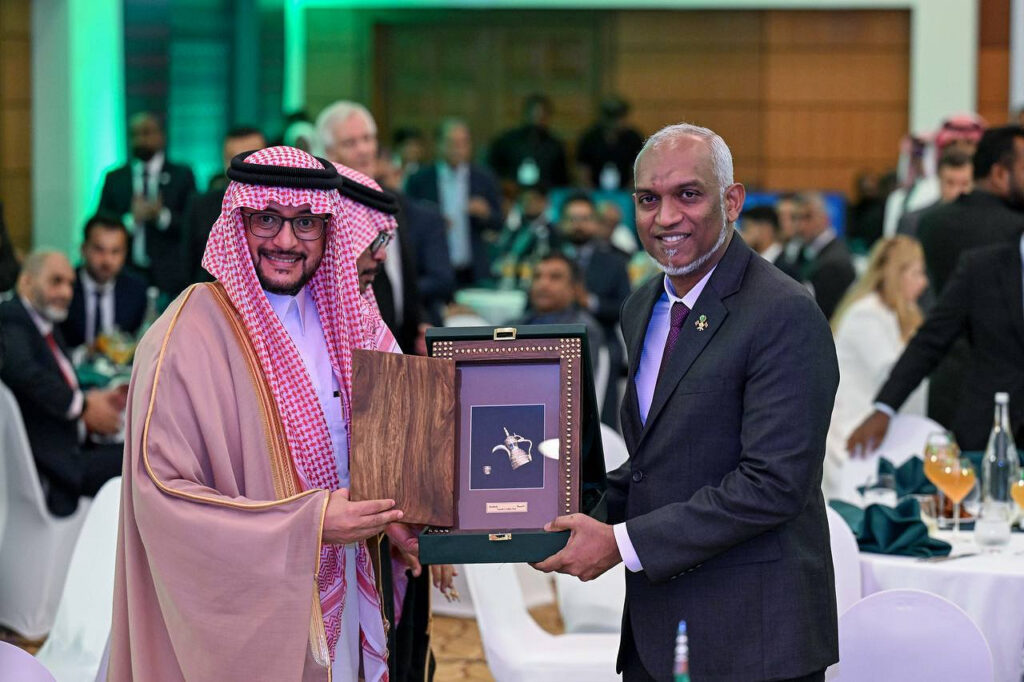 ސައުދީގެ ގައުމީ ދުވަހު، އިގްތިސާދީ ބައިވެރިވުމަށް ރައީސް ބާރުއަޅުއްވައިފި