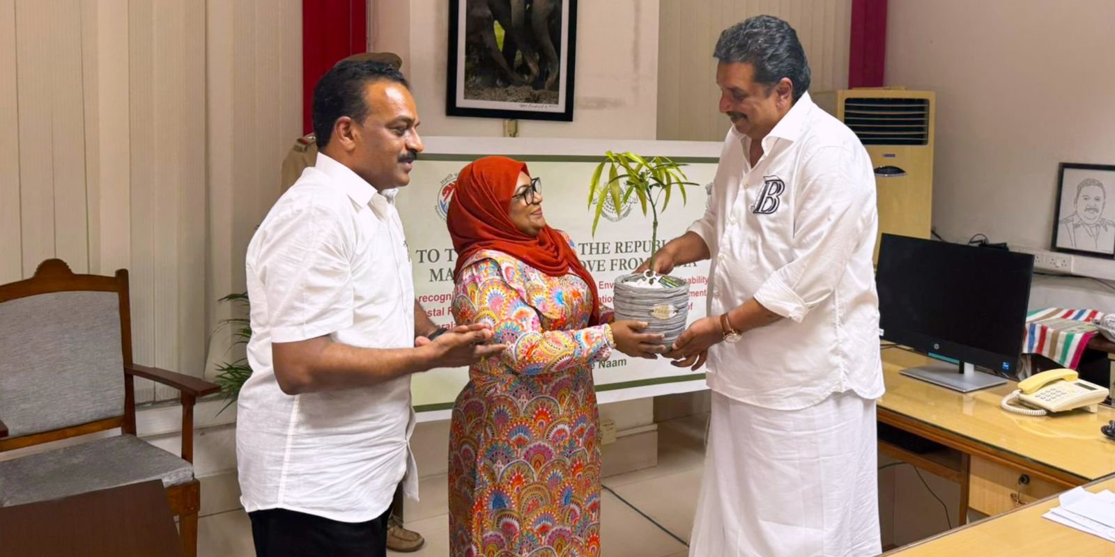 ފަސް މިލިއަން ގަސް އިންދުމުގެ މަޝްރޫޢަށް ކެރެލާއިން 1،000 އަށްވުރެ ގިނަ ގަސް