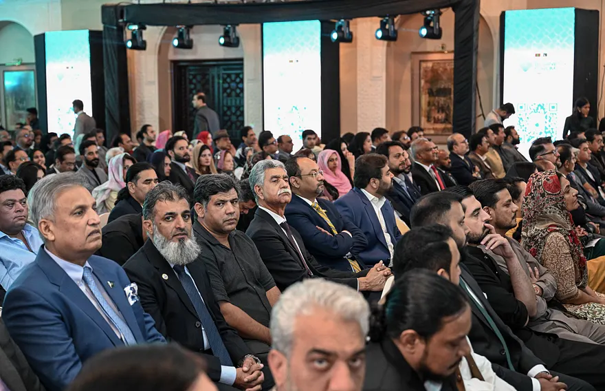 ރާއްޖޭގެ ވިޔަފާރީގެ ފުރުސަތުތަކަށް ޕާކިސްތާނުގެ ވިޔަފާރިވެރިންގެ ބޮޑު ޝައުގުވެރިކަމެއް