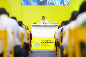 އެމްޑީޕީގެ އަސާސީ ގަވައިދު އިސްލާހުކޮށް ޕާޓީގެ ހަމައެކަނި ލީޑަރަކަށް ޗެއާޕާސަން
