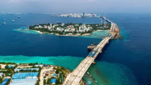 ވިލިމާލެއާއި ގުޅިފަޅު ބްރިޖުން ގުޅުވާލައިފި