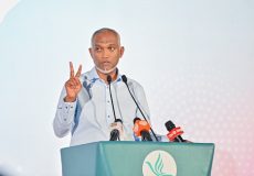 Muizzu in Hiya