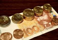 Croatia adopts euro