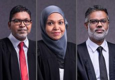 ހައި ކޯޓުގެ ފަނޑިޔާރުން ޗުއްޓީއަށް ވަޑައިގެންނެވުމާއެކު, މިހާރު ޔަގީންވެފައިވަނީ އިންތިޚާބުގައި ވާދަކުރުމުގެ ފުރުސަތު ޝަރުއީ މަރުހަލާގެ ތެރެއިން ޔާމިނަށް ތަނަވަސް ވެގެން ނުދާނެކަން