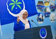 މޯލްޑިވްސް ނޭޝަނަލް ޕާޓީގެ ފަރާތުން ވިލިމާލޭ ޑަމްލިއުޑީސީއަށް ވާދަކުރާ އާމިނަތު ޝީޒާ